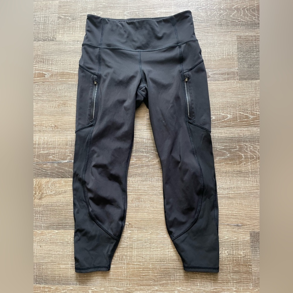 Athleta rainier unbrushed tights 7/8 length medium